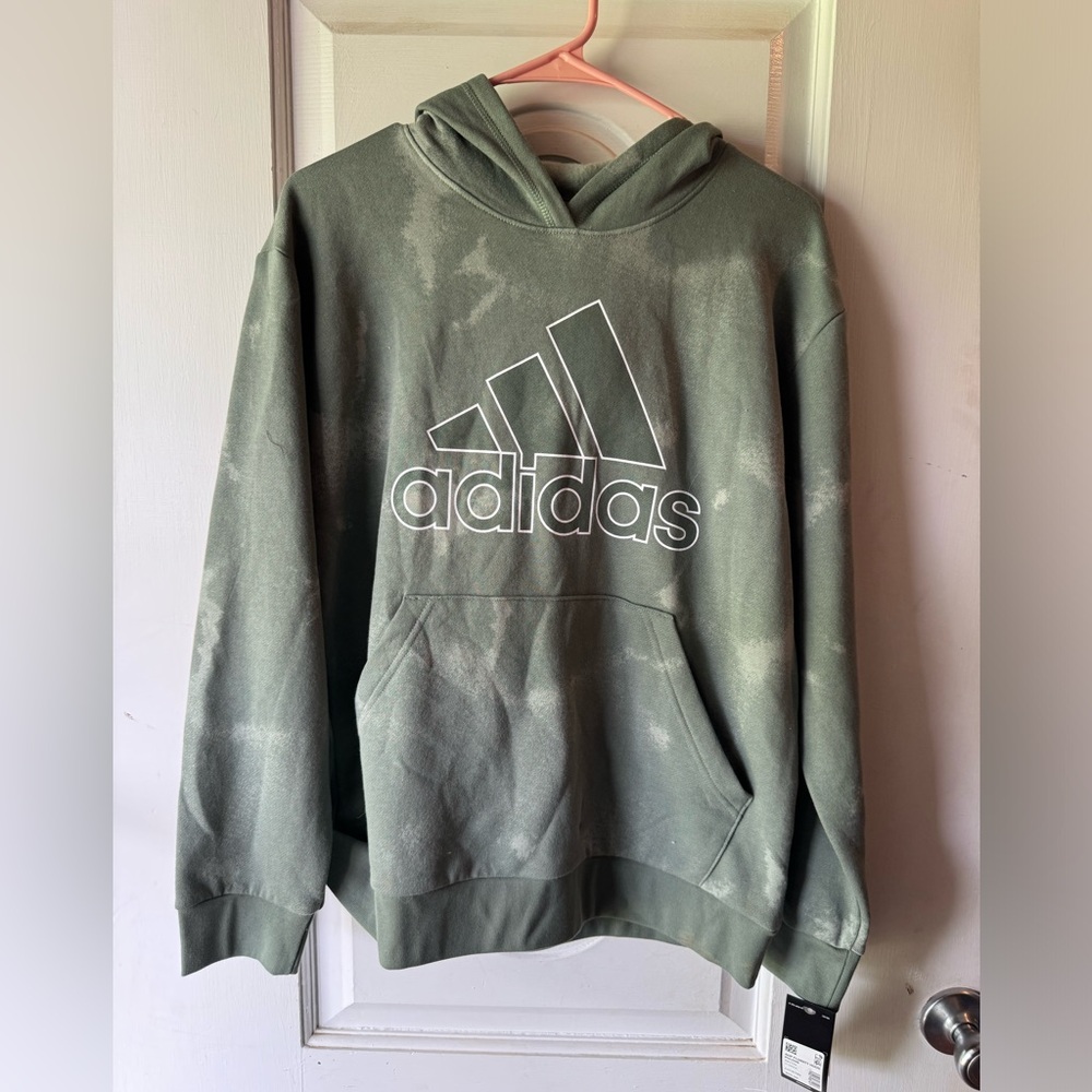 Adidas Sweatshirt NEW